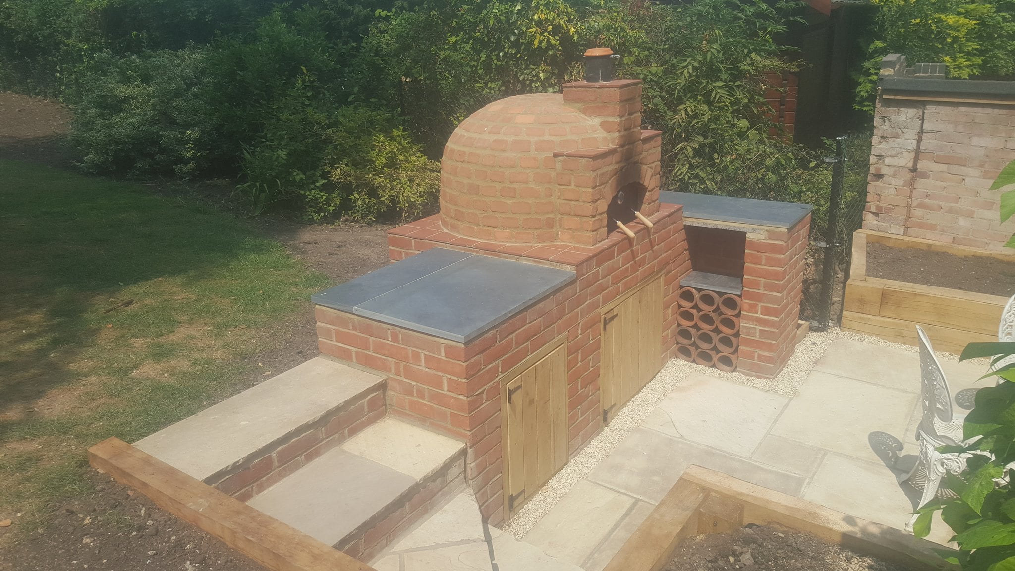Job in Thame Sunken area with a pizza oven 6